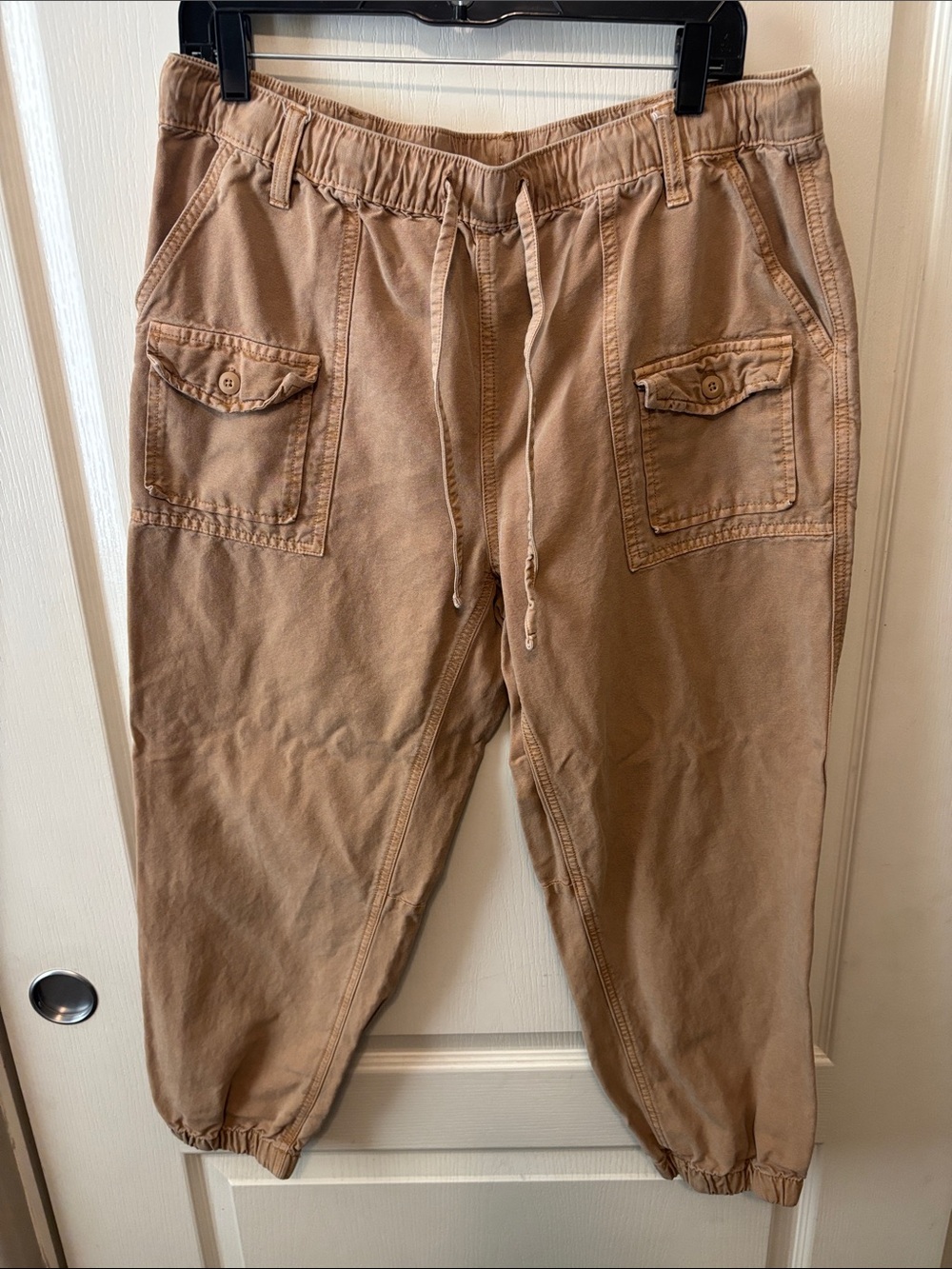 aerie Women's Tan Cargo Jogger Pants